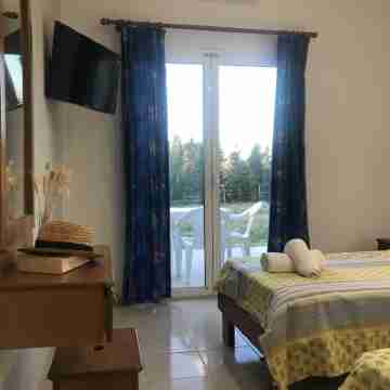 Studio in Banos Apartments with Shared Swimming Pool Rooms