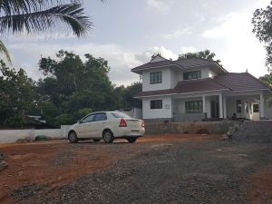 East Top Villa Fully Furnished 4bhk in Thiruvalla -  East Top別墅在Thiruvalla全配4臥室公寓