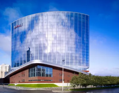 Hyatt Regency Ekaterinburg (Хаятт Ридженси Екатеринбург) Отели рядом с достопримечательностью «Небольшая Аллея»