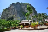 Diamond Cave Resort Hotels in Railay Strand