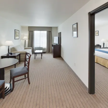 Holiday Inn Express & Suites OMAHA I - 80 by IHG