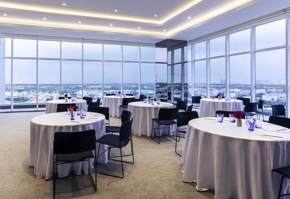 5. 머큐어 자카르타..