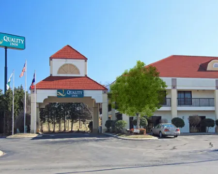 Quality Inn Near Chattanooga South Hotels in Ringgold