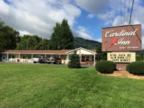 Cardinal Inn Hotels in Maggie Valley