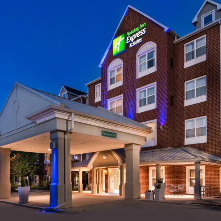 Holiday Inn Express & Suites ST. LOUIS WEST-O'FALLON by IHG