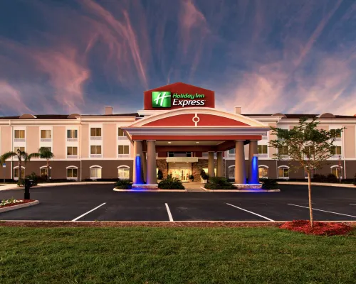 Holiday Inn Express LAKE WALES N-WINTER HAVEN by IHG Hotels in Polk County