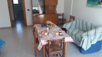 Casa vacanza con cucina e soggiorno e balcone davanti e sul retro a San Foca