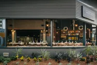voco GOLD COAST by IHG - bar