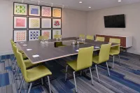 Holiday Inn Express & Suites Stevens Point
