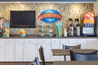 Baymont by Wyndham Wilmington - sarapan