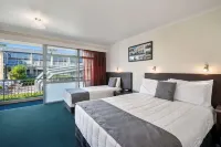 Quality Inn Napier Hotel dekat Pania of the Reef Statue