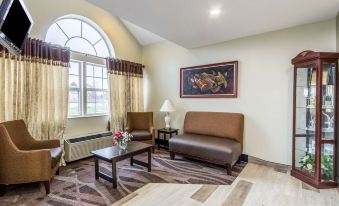 Quality Inn & Suites North Lima - Boardman