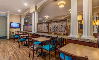 Best Western Plus Shamrock Inn  Suites