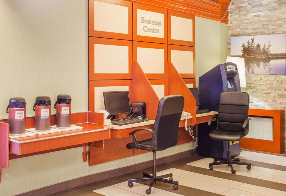 퀄리티 인 토론토 에어포트 외관 이미지