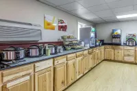 Quality Inn & Suites - breakfast