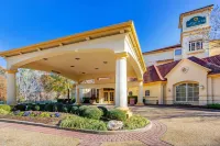 La Quinta Inn & Suites by Wyndham Raleigh Cary