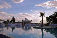 Xenia Palace Portaria - Uima-altaat
