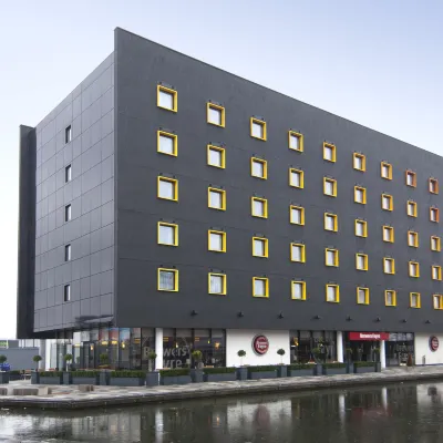 Premier Inn Walsall Town Centre Hotels near Crown Wharf Retail Park