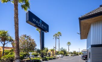 Wafer 450 Hotel