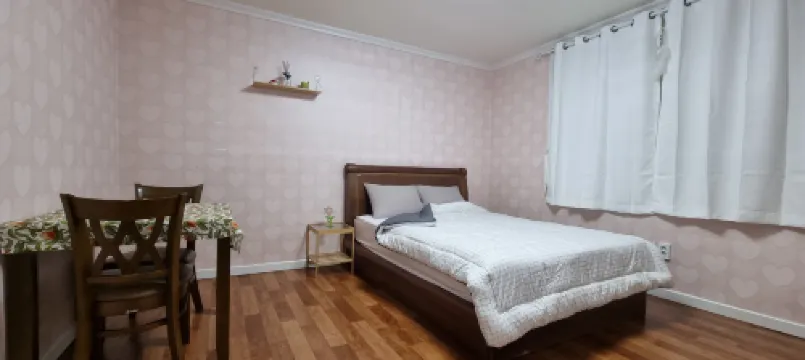 Goseung Bongpo Annyeong Pension