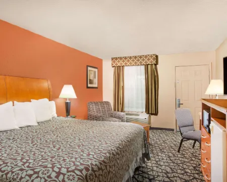 Days Inn by Wyndham Centerville Hotels in Leon County