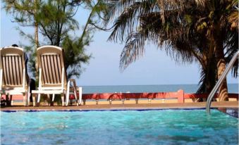 Topaz Beach Hotel