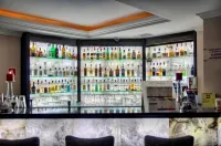 Hotel & Medi-Spa Biały Kamień - Bares