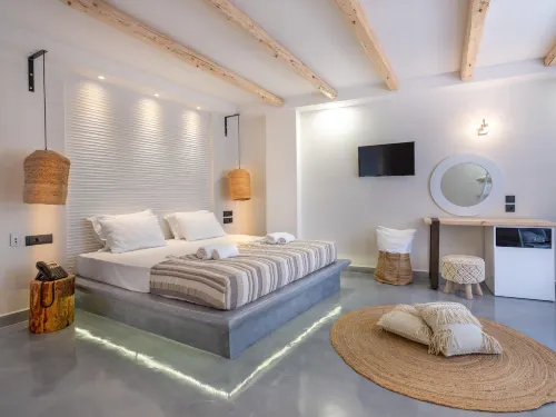 Eva Mare Hotel & Suites - Adults Only فنادق في أجيا بلاجيا