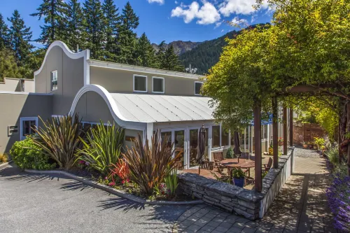 The Central Hotel Queenstown, A Naumi Chapter - 5-Star