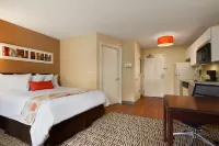 MainStay Suites Chicago Hoffman Estates Hotels in South Barrington
