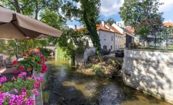 Pytloun Kampa Garden Hotel Prague