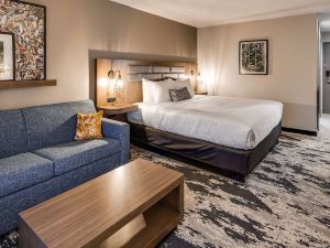 Best Western Plus Bourbonnais Hotel  Suites