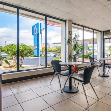 Motel 6 Conyers, GA