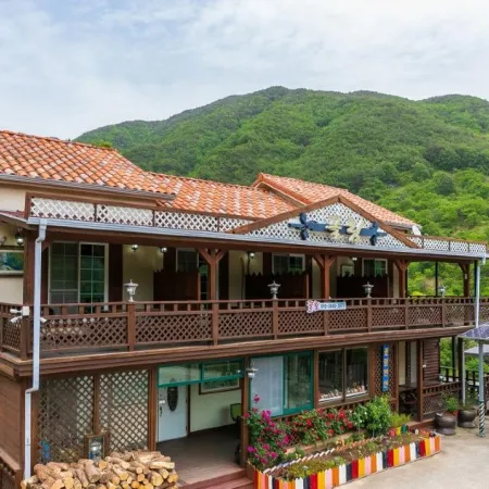 Gurye Jirisan Keulim Pension