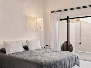 Nomad Mykonos - Small Luxury Hotels of the World