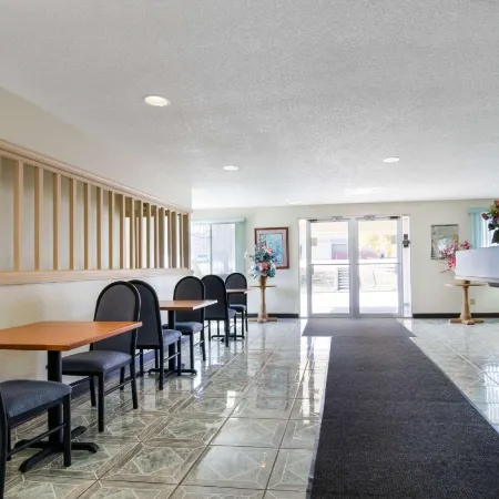 Econo Lodge