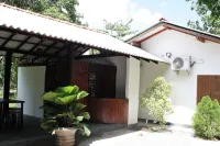 Casa Tangalle Hotel dekat Sri Pancha Thuparamaya