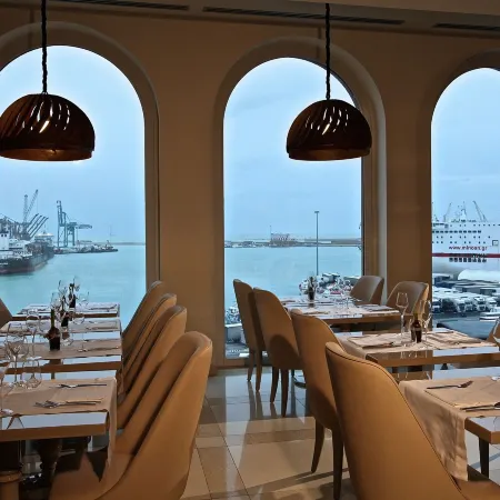 SeePort Hotel