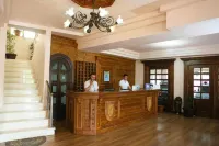 Hotel Panorama Kruje View on the Castle and the Old Town