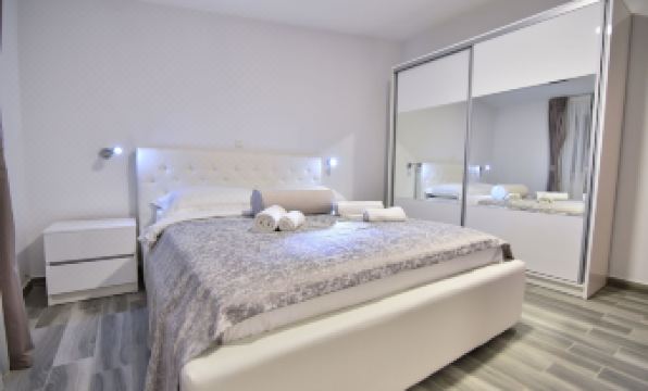 5. 아파트먼트 사나..