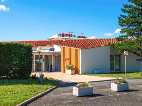 Greet Hotel Castres Saix