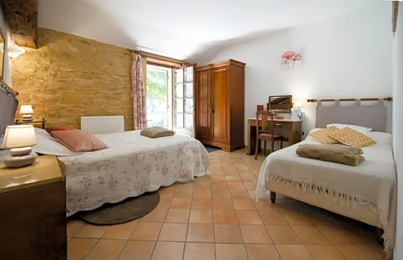 雷斯菲洛黎耶斯酒店