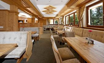 1. Hotel Be..