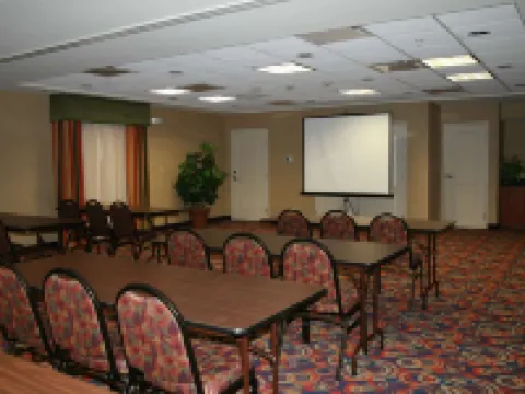 Hampton Inn Macomb Hotels in Macomb