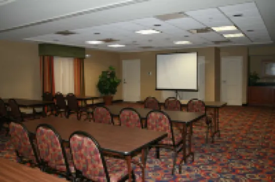 Hampton Inn Macomb