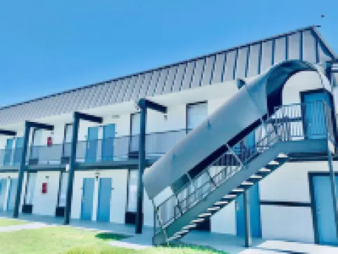 デイズ イン バイ ウィンダム バーレソン フォート ワース バーレソンのホテル