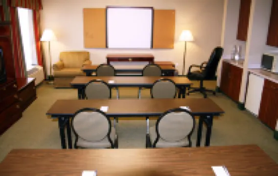 แฮมป์ตันอินน์ นิวพอร์ตนิวส์-ยอร์คทาวน์ โรงแรมในนิวพอร์ตนิวส์