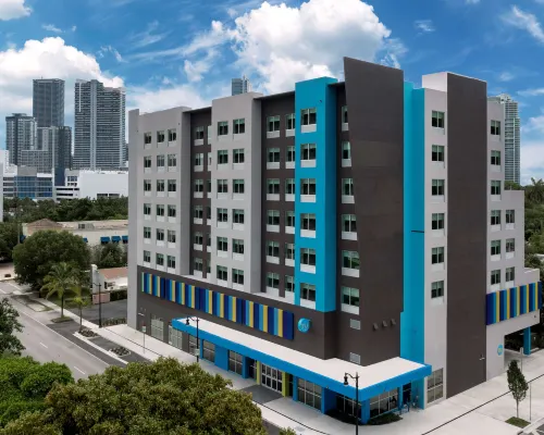 Tru by Hilton Miami West Brickell Hotels near Brickell