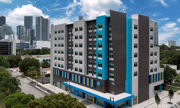Tru by Hilton Miami West Brickell