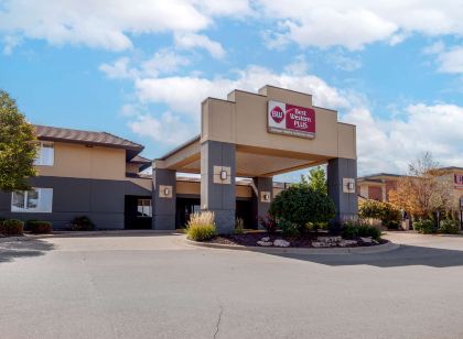 Best Western Plus Dubuque Hotel  Conference Center
